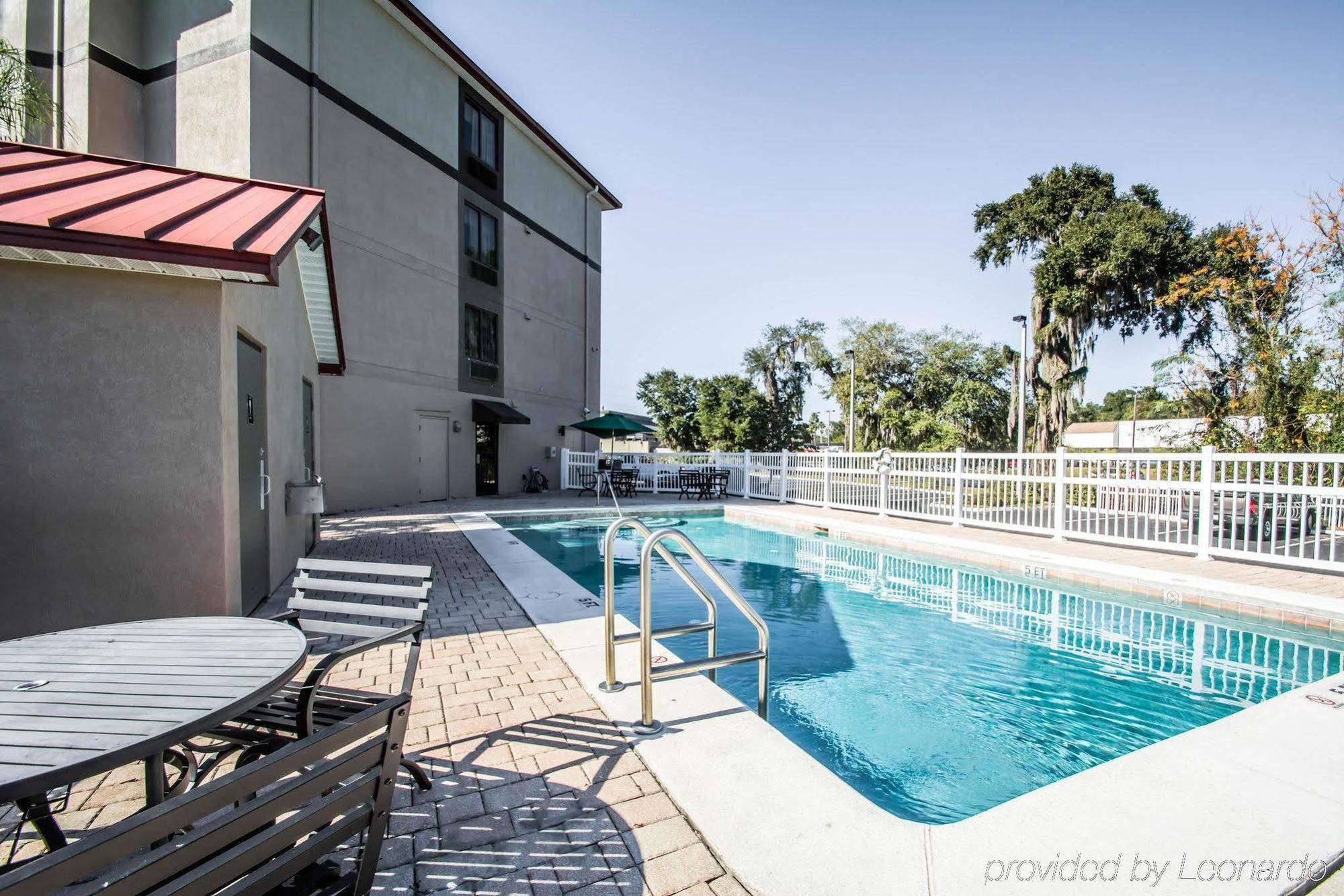 Sleep Inn Leesburg Chain Of Lakes Exterior photo